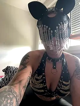 Snapshot of Leonie_Sommer chatting on 15, 9, 2025 Leonie Sommer online show from 15, 9, 2025