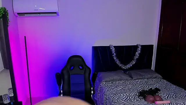 Snapshot of john_mystic chatting on 19, 12, 2025 john mystic online show from 19, 12, 2025