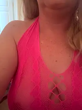 Zoe-101 online show from 30, 10, 2025