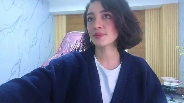 sara lopez s online show from 10, 5, 2026
