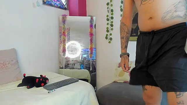 Snapshot of rosse_dredd chatting on 30, 9, 2025 rosse dredd online show from 30, 9, 2025