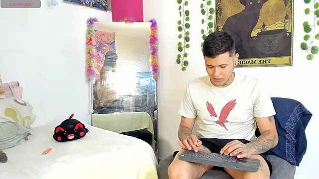 Snapshot of rosse_dredd chatting on 5, 10, 2025 rosse dredd online show from 5, 10, 2025