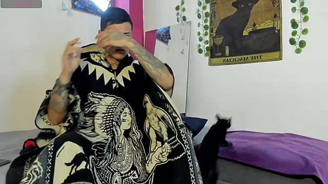 Snapshot of rosse_dredd chatting on 23, 10, 2025 rosse dredd online show from 23, 10, 2025