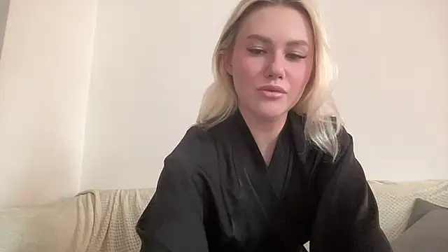 Snapshot of ElaraLuxxxe chatting on 29, 9, 2025 ElaraLuxxxe online show from 29, 9, 2025