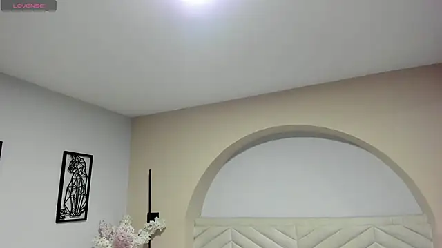 Snapshot of Mila_Hank_ chatting on 14, 4, 2026 Mila Hank online show from 14, 4, 2026