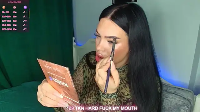 Snapshot of katerine_Monroe chatting on 1, 10, 2025 katerine Monroe online show from 1, 10, 2025