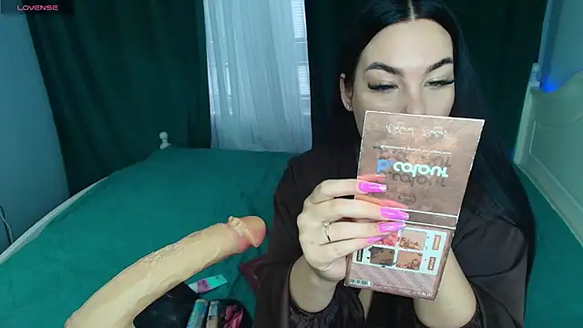 Snapshot of katerine_Monroe chatting on 25, 10, 2025 katerine Monroe online show from 25, 10, 2025