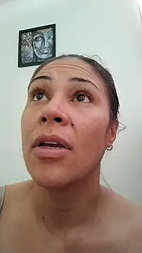 Snapshot of KittyHoleshot87 chatting on 30, 10, 2025 KittyHoleshot87 online show from 30, 10, 2025