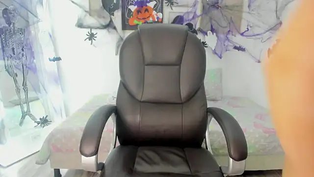 Snapshot of koraline_333 chatting on 31, 10, 2025 koraline 333 online show from 31, 10, 2025