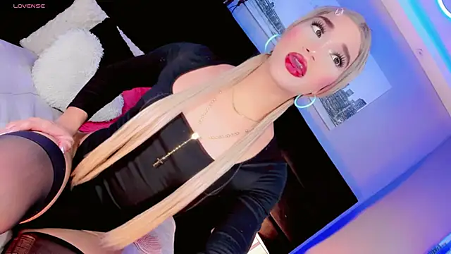 Snapshot of Nauthy_girl chatting on 19, 1, 2026 Nauthy girl online show from 19, 1, 2026