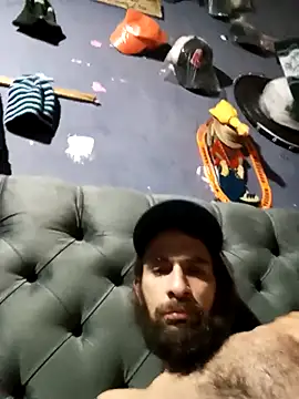 Snapshot of hairy_mannn chatting on 3, 10, 2025 hairy mannn online show from 3, 10, 2025