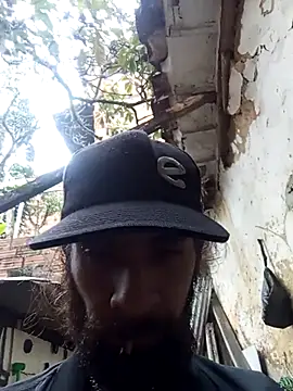 Snapshot of hairy_mannn chatting on 12, 10, 2025 hairy mannn online show from 12, 10, 2025