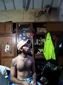 Snapshot of hairy_mannn chatting on 14, 10, 2025 hairy mannn online show from 14, 10, 2025