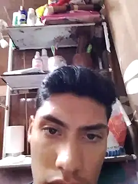 Snapshot of aispuro8505 chatting on 8, 10, 2025 aispuro8505 online show from 8, 10, 2025