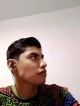 Snapshot of aispuro8505 chatting on 4, 12, 2025 aispuro8505 online show from 4, 12, 2025