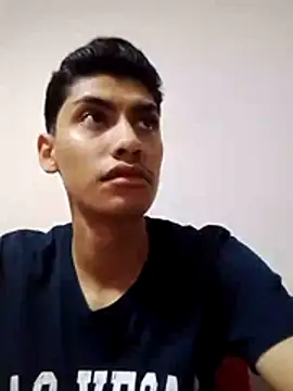 Snapshot of aispuro8505 chatting on 5, 12, 2025 aispuro8505 online show from 5, 12, 2025