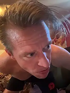 Snapshot of DILFiGuess11 chatting on 9, 2, 2026 DILFiGuess11 online show from 9, 2, 2026