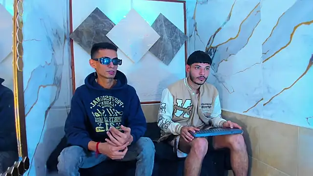 Snapshot of Golldens_Dreamss chatting on 15, 10, 2025 Golldens Dreamss online show from 15, 10, 2025