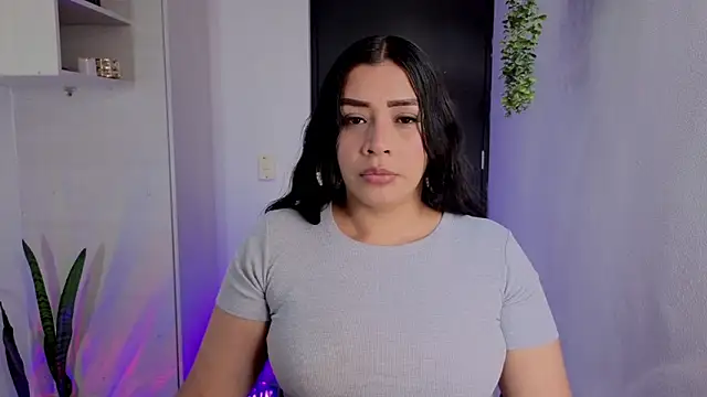 Kayleemorales online show from 8, 5, 2026
