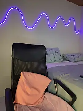 Snapshot of larajuli chatting on 27, 3, 2026 larajuli online show from 27, 3, 2026