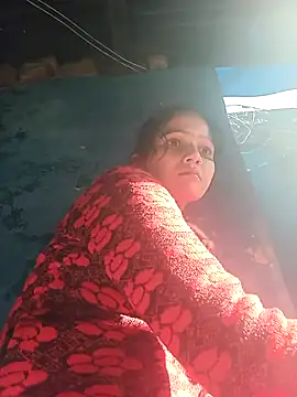 Jooli xx online show from 7, 2, 2026