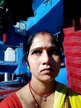 Jooli xx online show from 10, 3, 2026