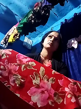 Jooli xx online show from 20, 3, 2026