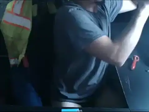 Snapshot of YoBlezz chatting on 22, 10, 2025 YoBlezz online show from 22, 10, 2025