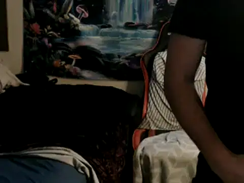 Snapshot of YoBlezz chatting on 23, 11, 2025 YoBlezz online show from 23, 11, 2025