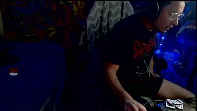 Snapshot of YoBlezz chatting on 29, 11, 2025 YoBlezz online show from 29, 11, 2025