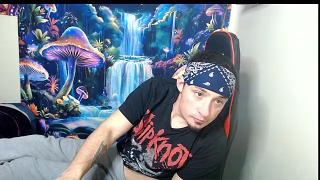 Snapshot of YoBlezz chatting on 21, 12, 2025 YoBlezz online show from 21, 12, 2025