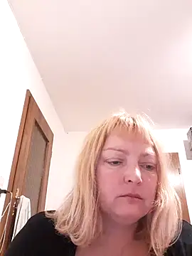 Snapshot of LiluLiluLilu chatting on 26, 9, 2025 LiluLiluLilu online show from 26, 9, 2025
