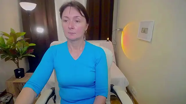 Snapshot of VivianGuchih chatting on 13, 9, 2025 VivianGuchih online show from 13, 9, 2025