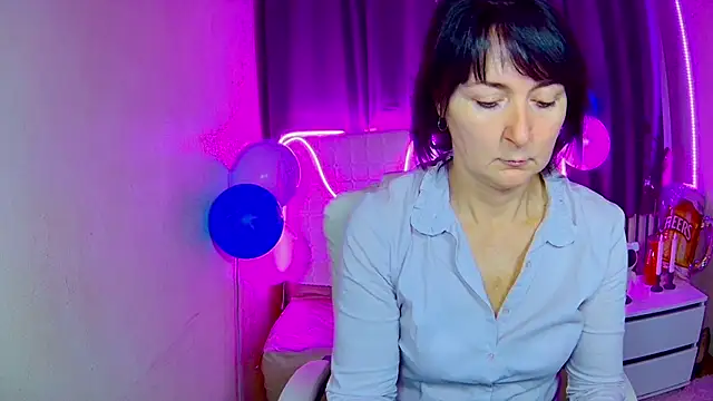 Snapshot of VivianGuchih chatting on 21, 9, 2025 VivianGuchih online show from 21, 9, 2025