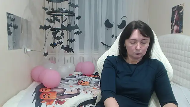 Snapshot of VivianGuchih chatting on 25, 10, 2025 VivianGuchih online show from 25, 10, 2025