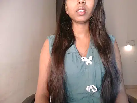 GlamGirl002 online show from 7, 1, 2026