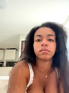 SofiiaMorenaa online show from 11, 9, 2025