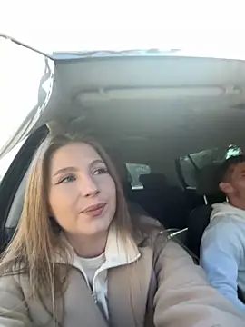 Snapshot of tinyolha chatting on 3, 10, 2025 tinyolha online show from 3, 10, 2025