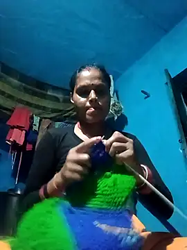 Snapshot of Roshni_ji23 chatting on 18, 9, 2025 Roshni ji23 online show from 18, 9, 2025