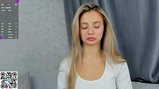 NaughtySeraphine online show from 21, 11, 2025