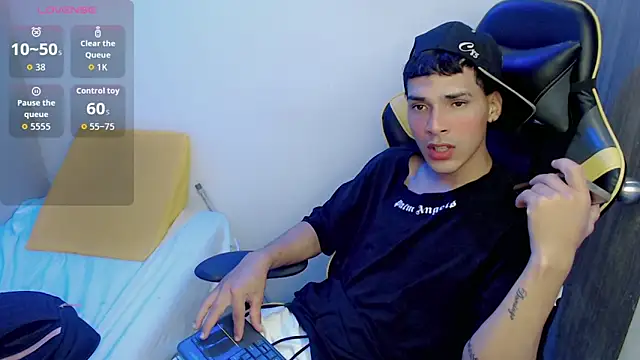 Snapshot of yankees_ chatting on 10, 9, 2025 yankees online show from 10, 9, 2025