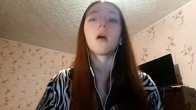 Sophiecuttie online show from 17, 9, 2025