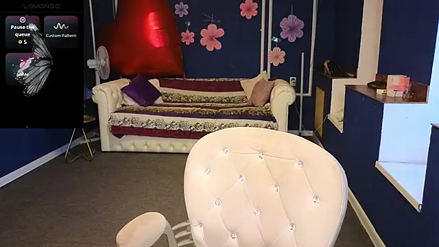 Kira Kenett online show from 16, 5, 2026