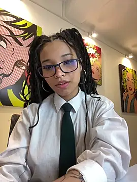 DaniCollinn  online show from 18, 3, 2026