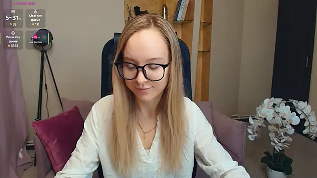 SoonMoor online show from 28, 11, 2025