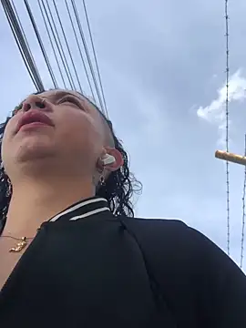 Snapshot of Paris_11 chatting on 16, 9, 2025 Paris 11 online show from 16, 9, 2025