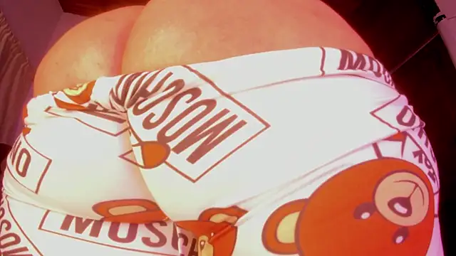 Snapshot of Gabby_Haze chatting on 9, 1, 2026 Gabby Haze online show from 9, 1, 2026