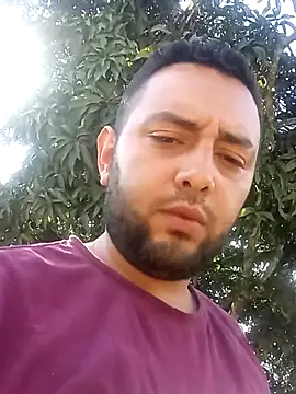 Snapshot of angelitocalientico chatting on 28, 9, 2025 angelitocalientico online show from 28, 9, 2025