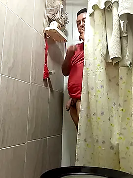 Snapshot of angelitocalientico chatting on 7, 10, 2025 angelitocalientico online show from 7, 10, 2025