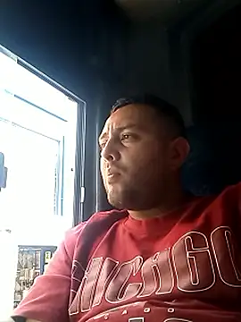 Snapshot of angelitocalientico chatting on 10, 10, 2025 angelitocalientico online show from 10, 10, 2025